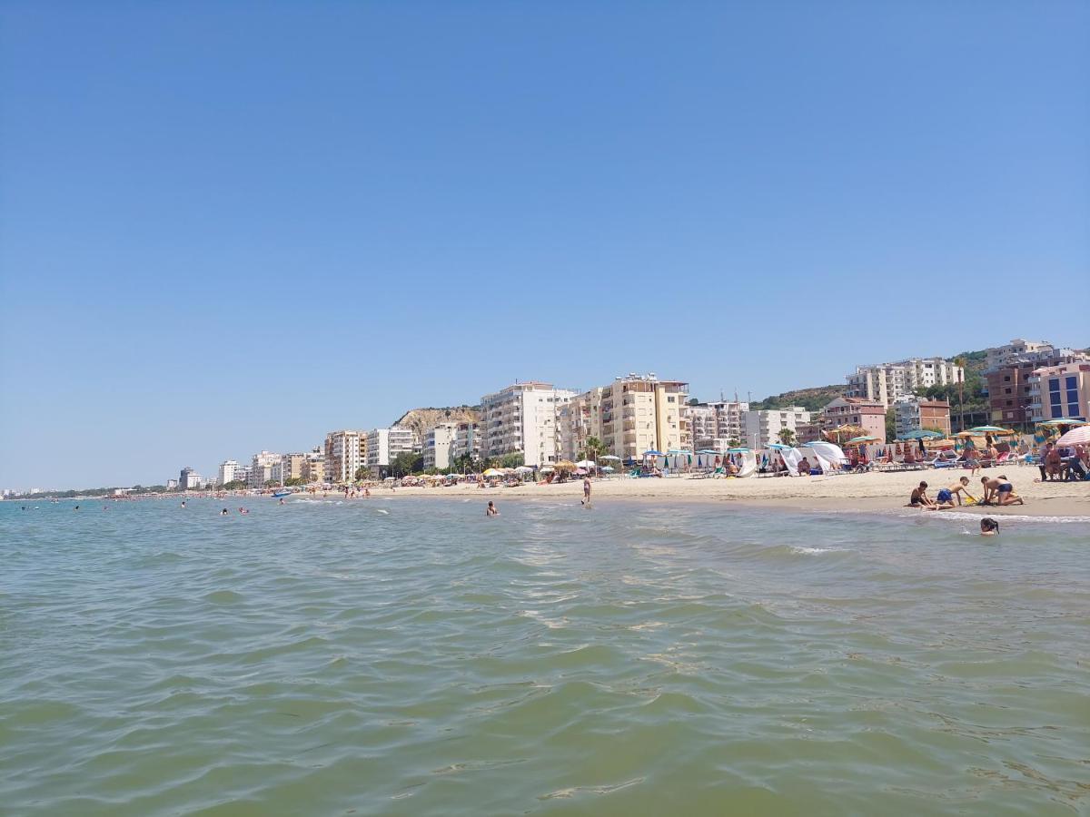 Golden Beach Apartments Durrës 外观 照片