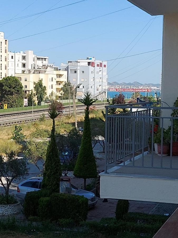 Golden Beach Apartments Durrës 外观 照片